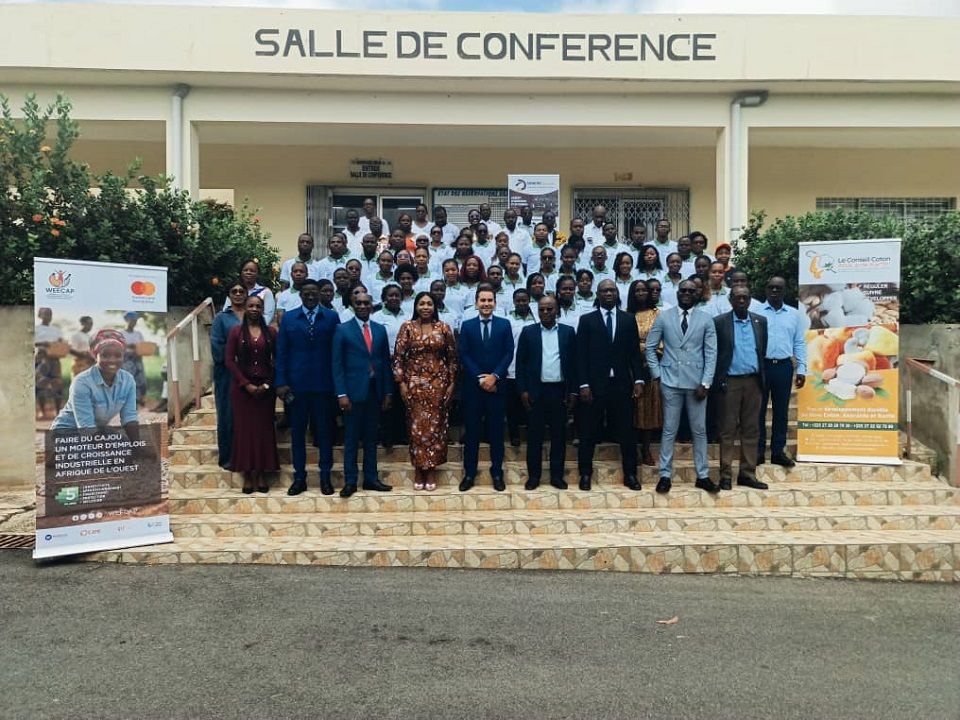 Cajou : 50 jeunes diplômés se forment aux métiers de la transformation
