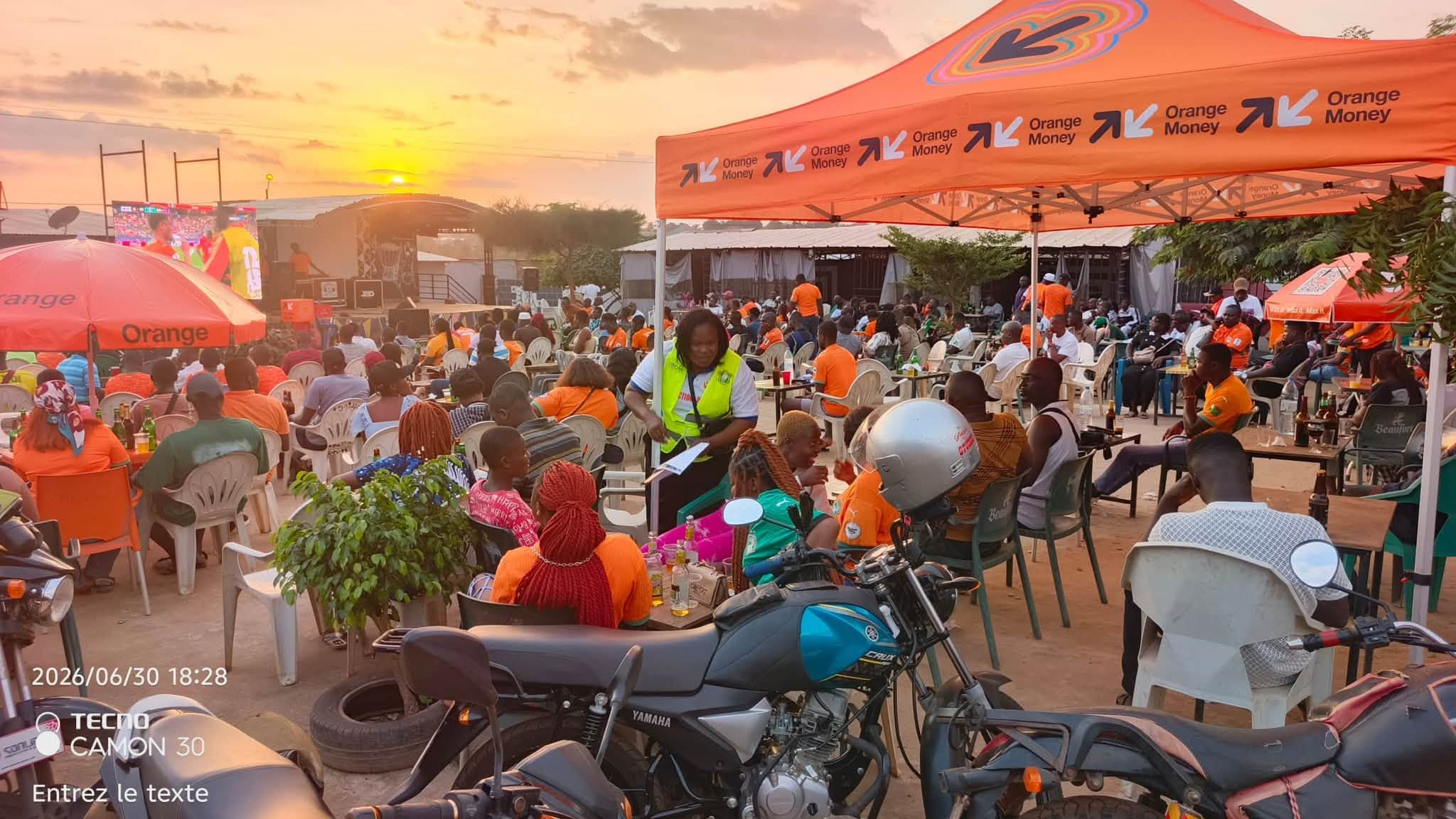 daloa360-echanges-jeunes-sante-fan-zone-daloa.jpg