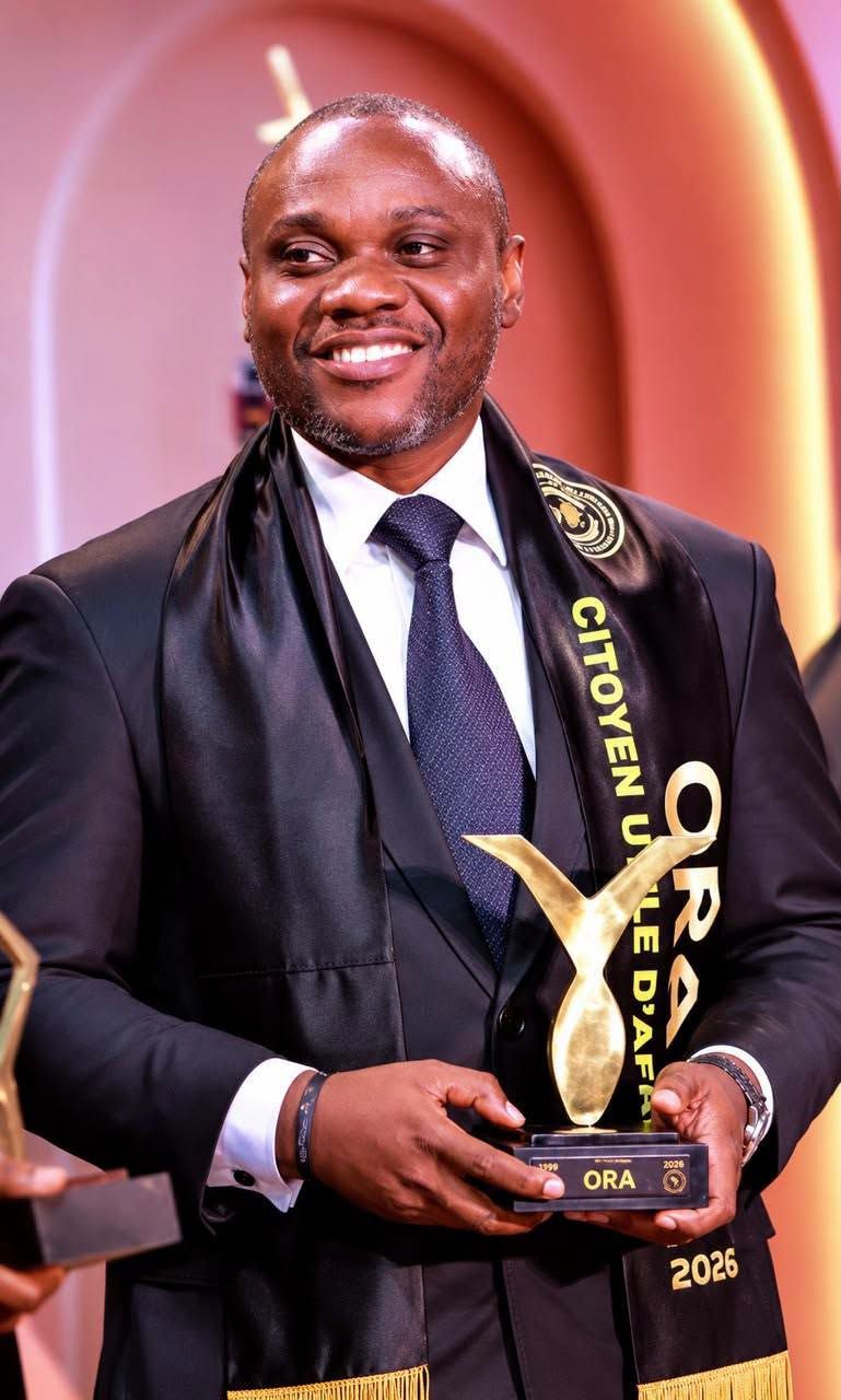 daloa360-maire-stephane-gbeuly-remise-trophee-ora-2026.webp