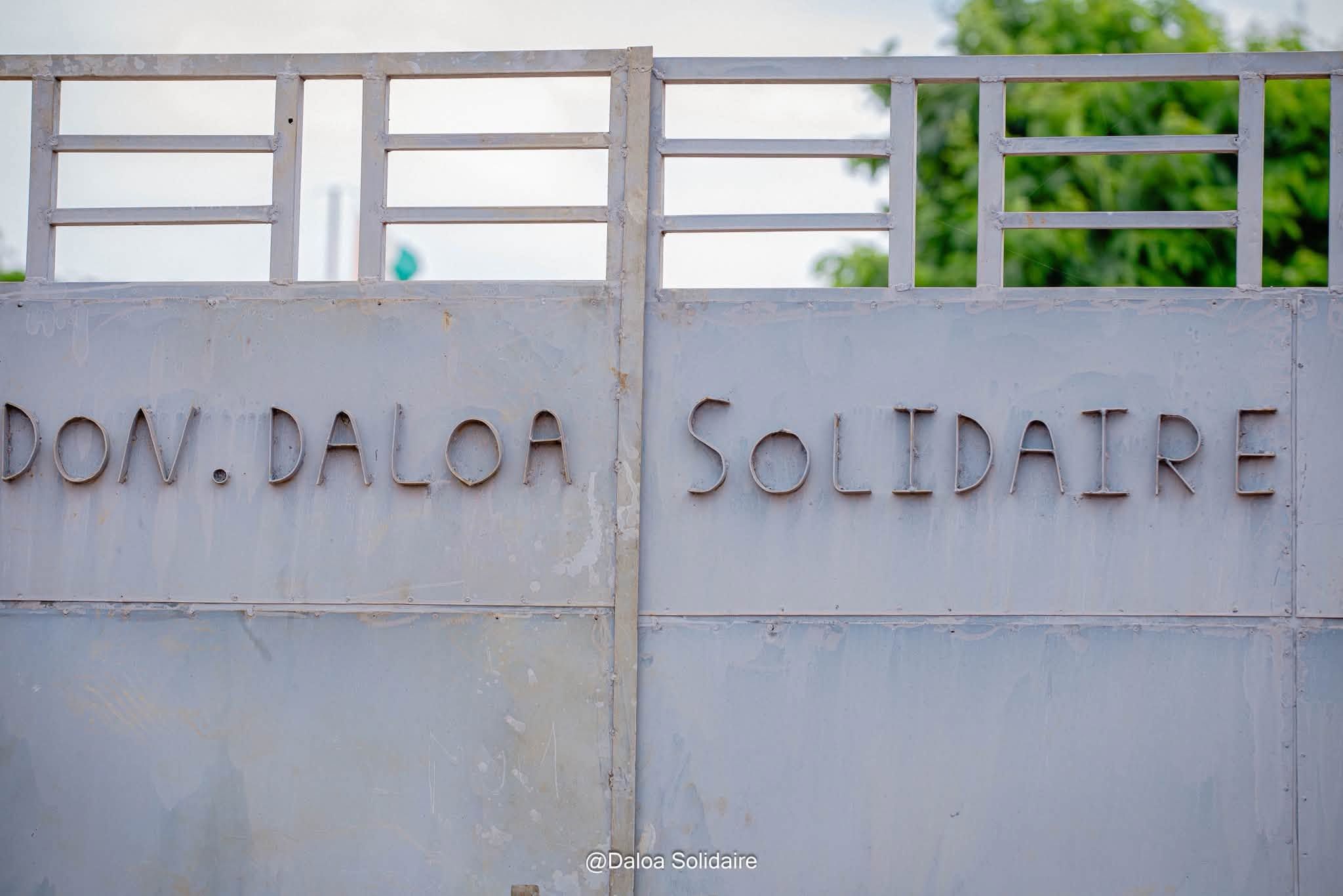 daloa360-travaux-rehabilitation-cloture-ecole-dioulabougou-juin-2026.jpg