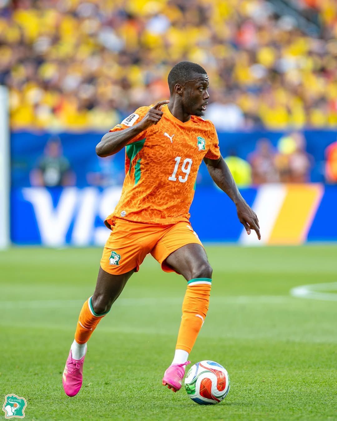 Nicolas Pépé célébrant son doublé qui qualifie la Côte d'Ivoire pour les 16es de finale de la Coupe du monde 2026.