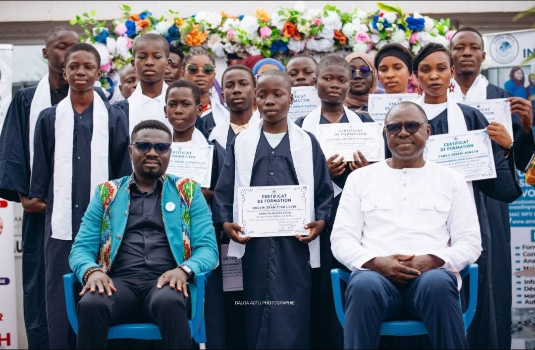Daloa : 13 jeunes formés en informatique reçoivent leurs attestations de fin de formation